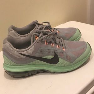Nike tennis shoes